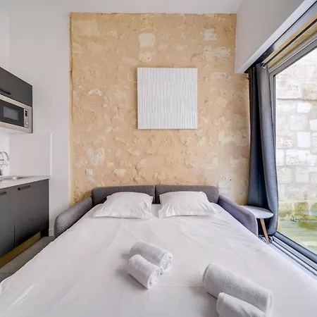 Apartment Beautiful With Private Terrace